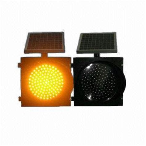 solar yellow  black flashing traffic light  vw single crystalline silicon solar panel