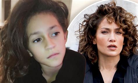 Jennifer Lopez Gushes About Her Mini Me Daughter Emme S Pretty Face
