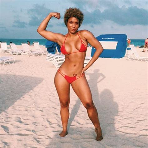 Hencha Voigt From Wags Miami Stars Hottest Pics