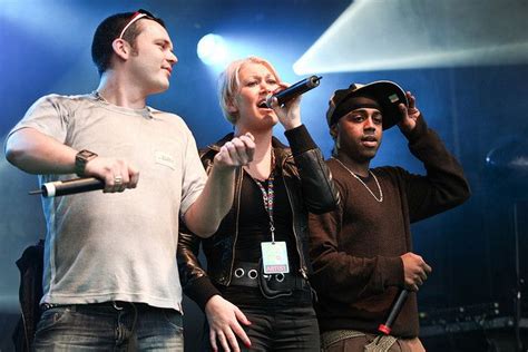 S Club 7 Singer Calls Out Fellow Band Member For Bullying
