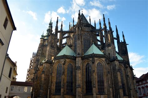 Visit Prague Castle Without The Crowds 5 Tips To Make The