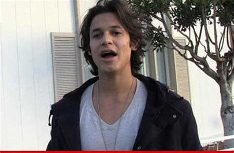 Twilight Actor Bronson Pelletier Punished For Peeing In Airport