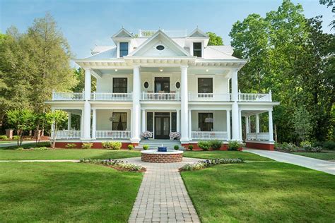 charming  year  southern home  architectural digest