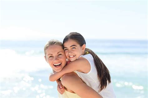 memorable mother daughter beach trips   budget  mama travel