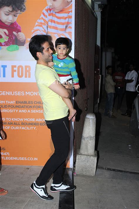 Tusshar Kapoor Snapped With His Son Laksshya Outside A Gym Movie Talkies