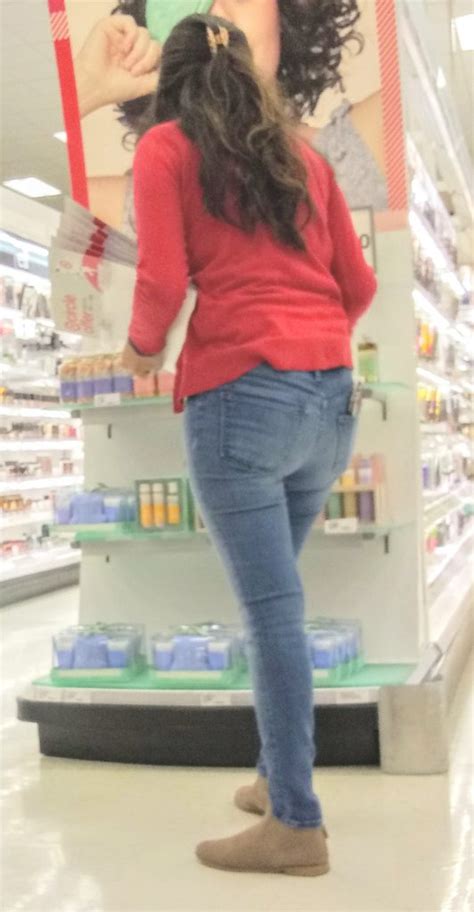lovely ass in these lovely tight jeans candid teens