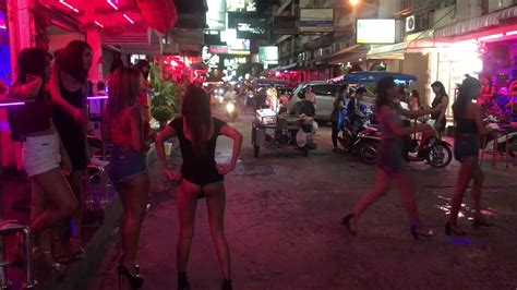 Sexy Girls On Pattaya Soi 6 At Night Youtube