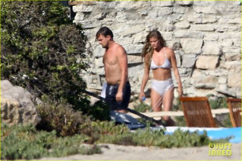 leonardo dicaprio and nina agdal have a steamy makeout session in malibu