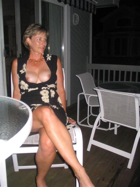 flashing british milf imgur