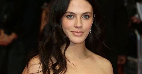 Jessica Brown Findlay Sex Tape Downton Abbey Star