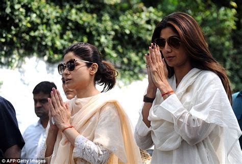 shilpa shetty bids an emotional farewell to her late father at his funeral in mumbai daily