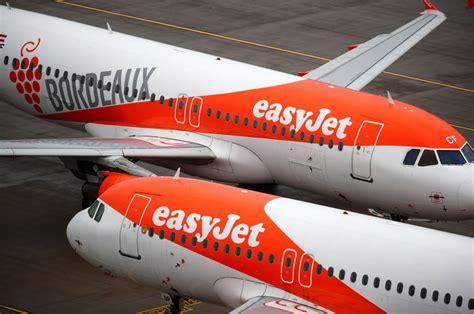 uk airline easyjet posts st annual loss   year history daily sabah
