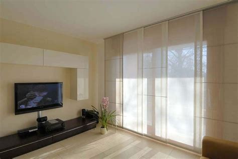 Prepara la posa, misura i punti di fissaggio, fissa i supporti e monta il bastone. Modelli di tende per interni moderni - Tende e tendaggi - Tende moderne