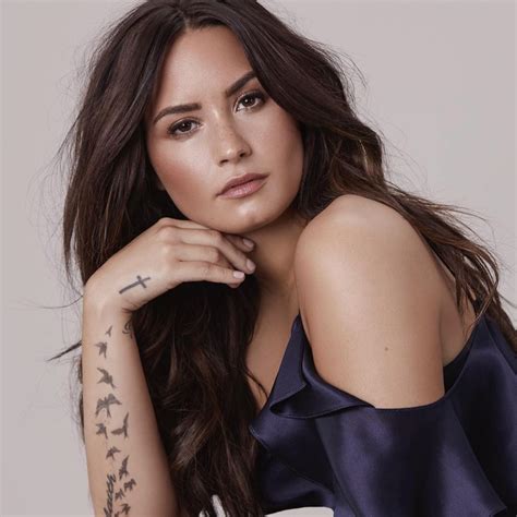 Demi Lovato Photos April 2017 • Celebmafia