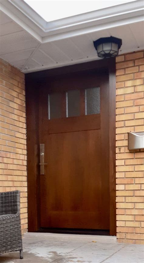 Traditional Single Front Entry Door Wood Grain Finish Modern Doors