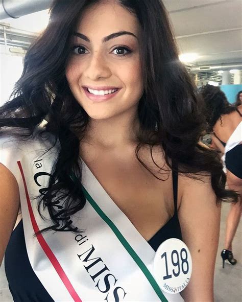 Plus Size Model Is Real Winner Of Italian Beauty Contest Despite Coming