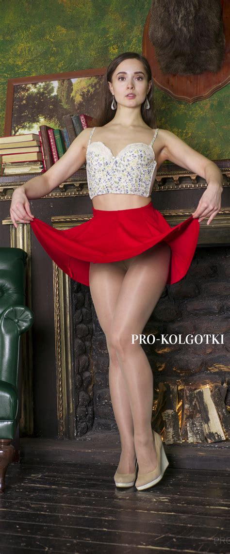 472 Photos Of Women In Pantyhose Pro Kolgotki 2018 04 2 Pro Kolgotki