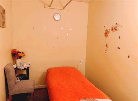 lily massage parlour location  reviews zarimassage