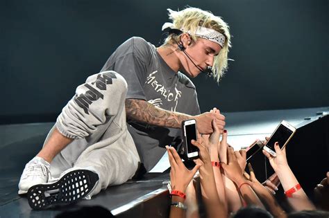 justin bieber banned from china over bad behavior
