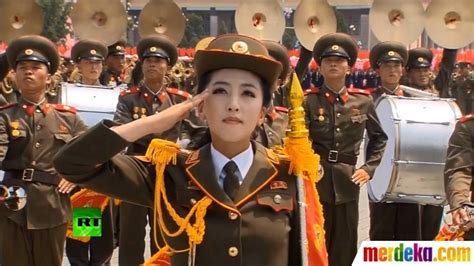 Foto Aksi Wanita Perkasa Korea Utara Yang Tangguh Di Bidang Militer