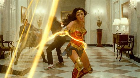 ‘wonder woman 1984′ pushed back again to end of 2020 chris pine gal
