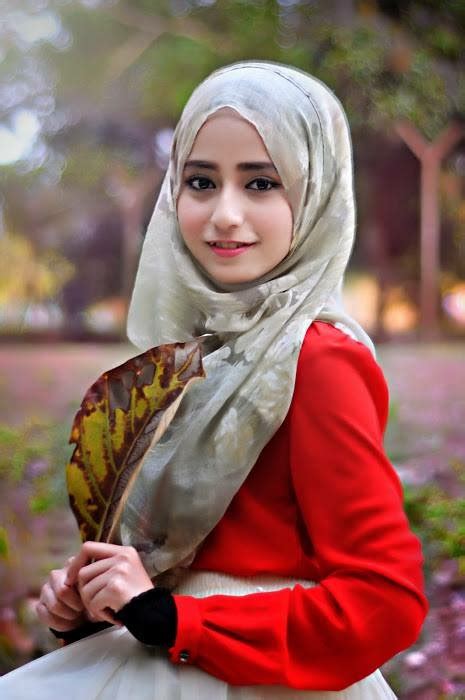 Most Beautiful Girl In Hijab