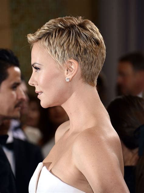 Short Hairstyles Lookbook Charlize Theron Wearing Pixie 75 Of 86