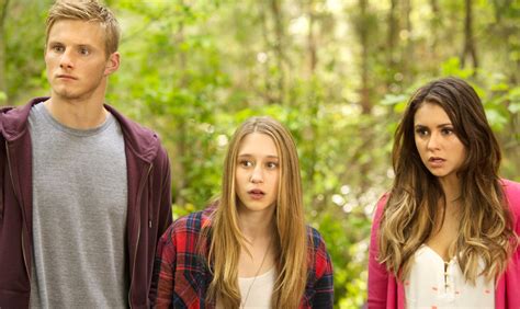 Review ‘the Final Girls’ Looks Over Its Shoulder At Horror Tropes