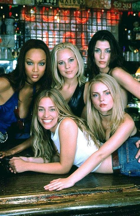 Original Coyote Ugly Hogs And Heifers To Close In New York City