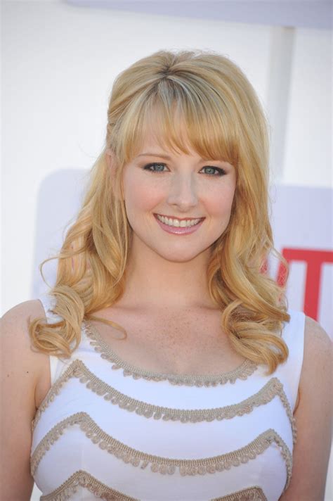 33 Hot Melissa Rauch Pictures Show Her Sexy Look In