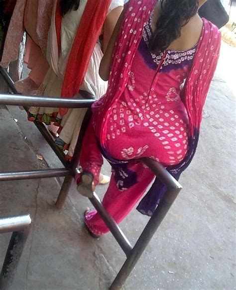 Beauties Of Indian Saree Aunties Back Snaps Indian Free Download Nude
