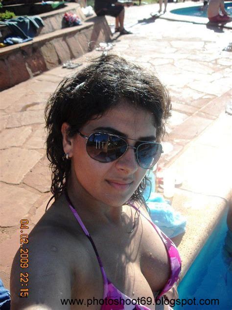 South Indian Girls And Mallu Aunties Hot Nri Babe Posing In