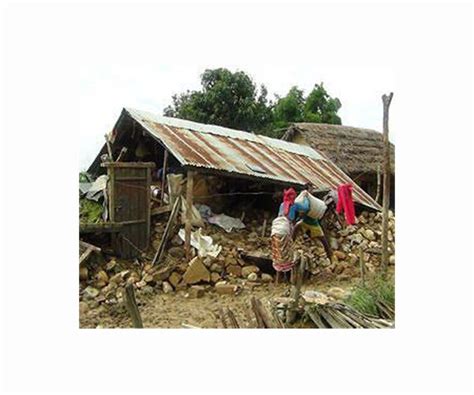 killed hundreds injured  nepal storm
