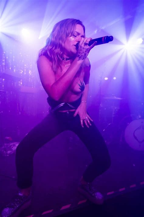 Tove Lo Topless 17 Photos Thefappening