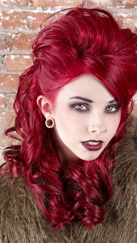 Pin By Eva Loyless On Brazen Redheads Bright Red Hair