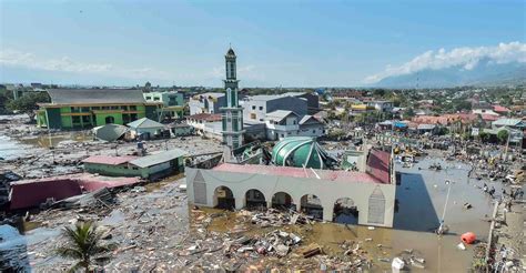 photos from the deadly earthquake and tsunami in indonesia the atlantic