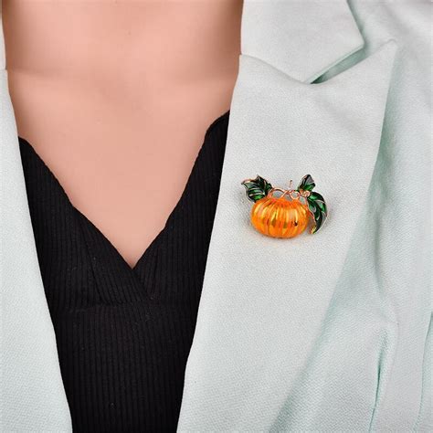Enamel Pin Women Pumpkin Halloween Cushaw Pins Metal Brooches Badges