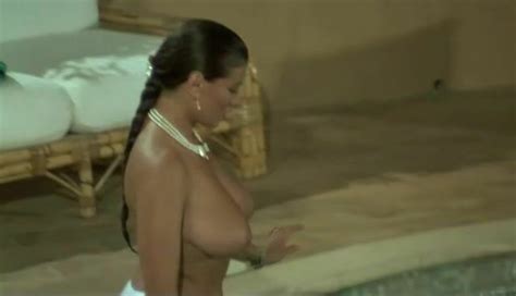 nude video celebs actress serena grandi