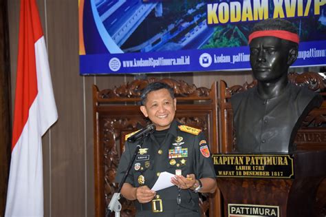 Pangdam Pattimura Pimpin Acara Pelepasan Alih Tugas Beberapa Pejabat