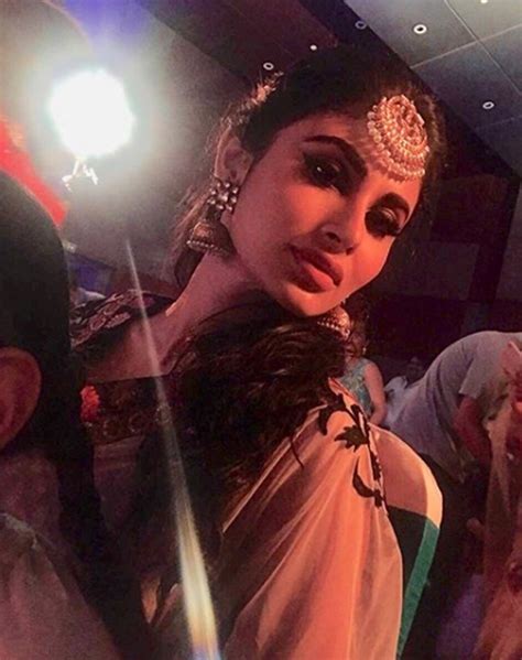 Naagin Star Mouni Roy Gets Brutally Trolled Over Extreme Weight Loss