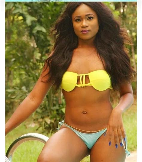 Nigerian Ghanaian Actress Breaks The Internet Goes
