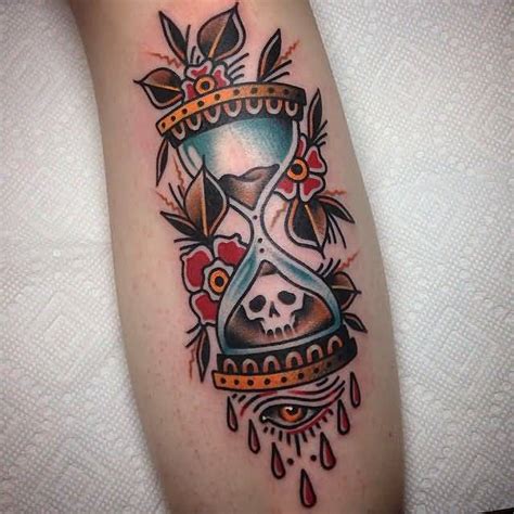 Traditional Hourglass With Skull Tattoo