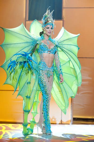 ip best national costume miss universe 2011 indonesian