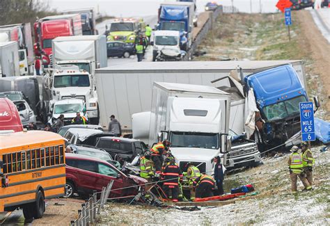 1 dead after traffic pileup on wisconsin interstate 41 amid snowstorm