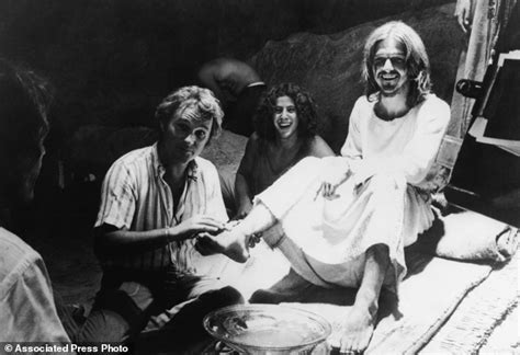 actors   played jesus  movies daily mail