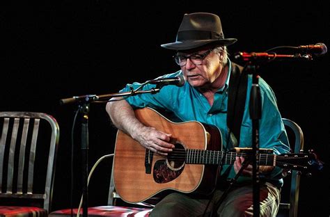 legendary folk singer songwriter dies  performing  florida