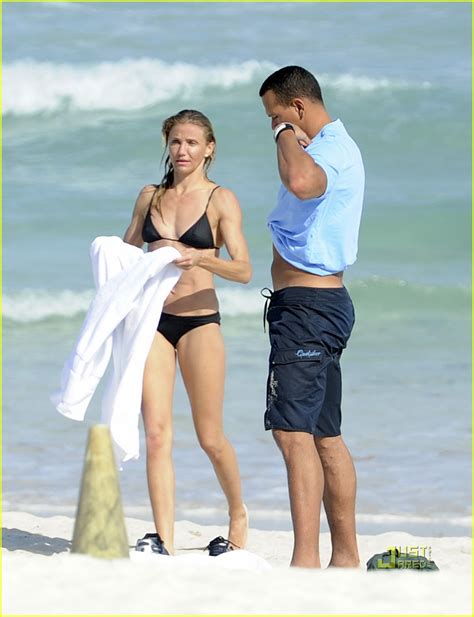 Cameron Diaz Bikini Babe In Miami Photo 2517522 Alex