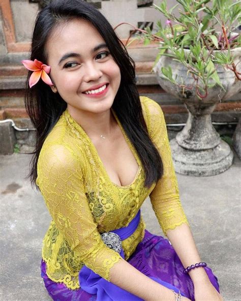Indonesia Girl Face Color Gadis Gadis Cantik Gadis Berbikini