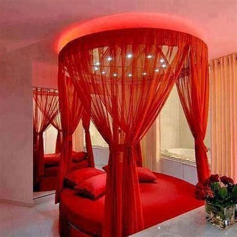34 lovely romantic bedroom decor ideas for couples magzhouse in 2020