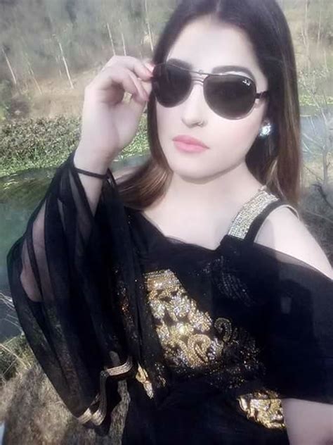 pashto world official blog pashto actress muneeba hot beautiful